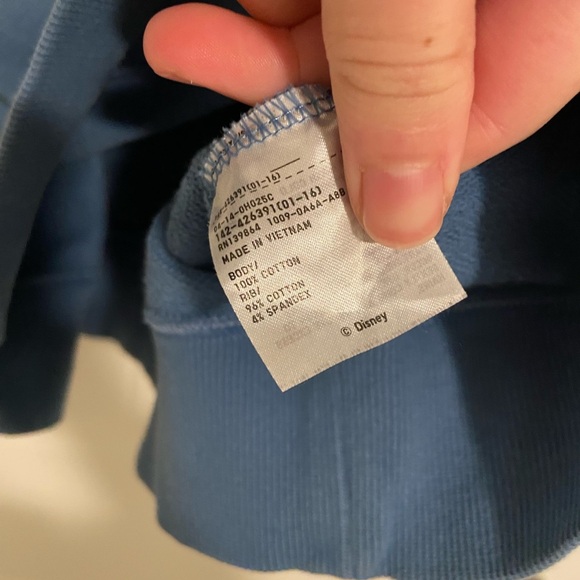 NWOT Uniqlo Disney kid’s blue Mickey Mouse‎ crewneck limited edition 11-12 years - Picture 5 of 7